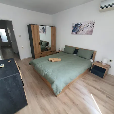 Daire Lazur 13 Burgaz