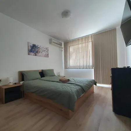 Daire Lazur 13 Burgaz