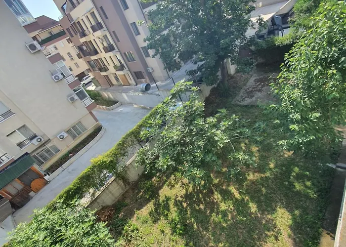 Διαμέρισμα Lazur 13 *